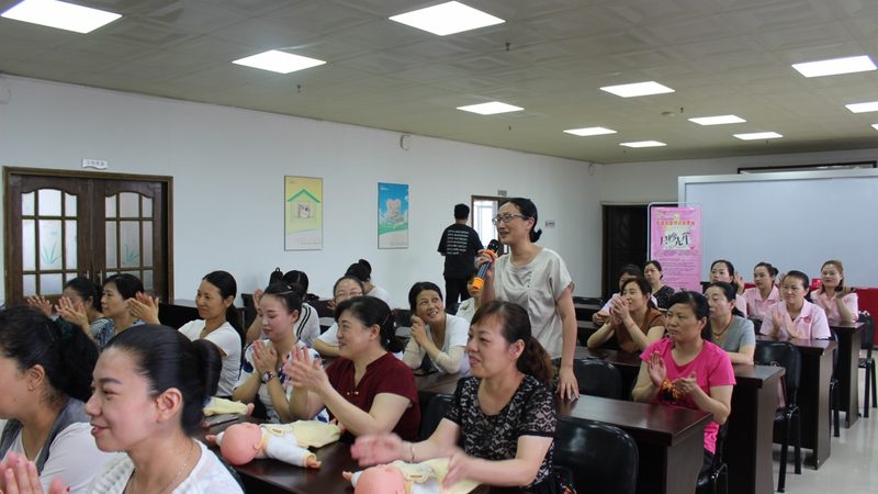 母婴店员工如何提升产品知识，为新手妈妈提供专业指导