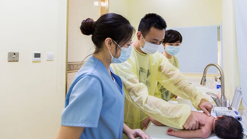如何挑选正规母婴护理师培训学校？揭秘关键要素
